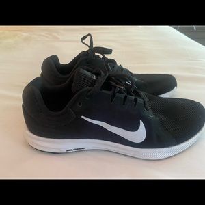 Womens Nike Downshifter 8 Running shoes